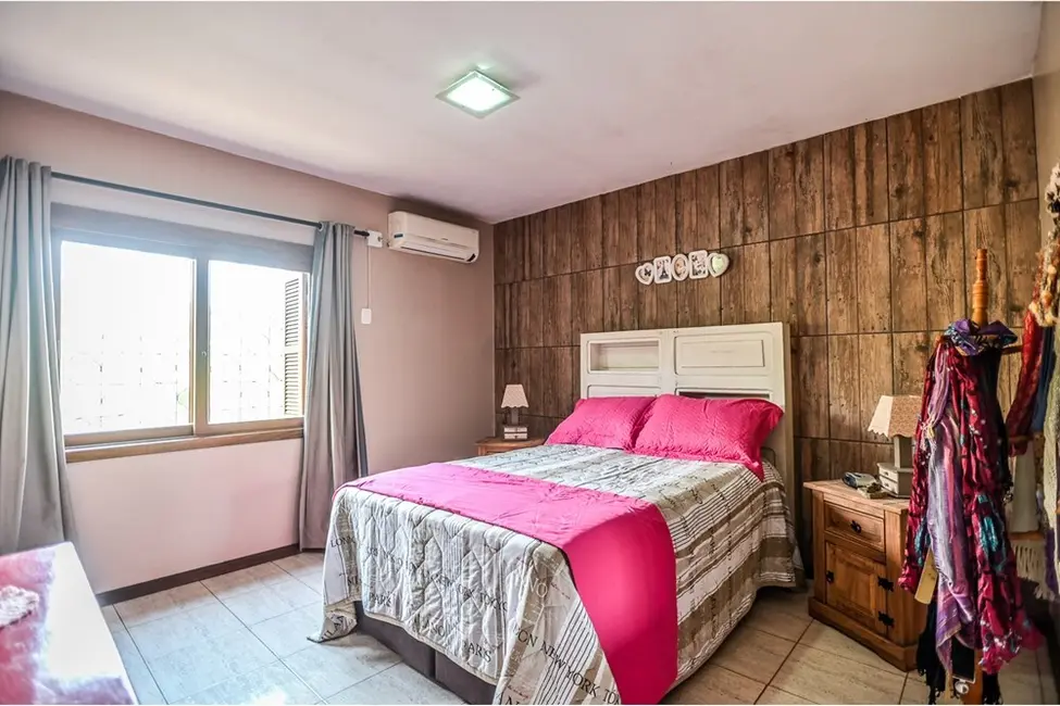 Casa com 2 quartos à venda, 166m2 em Serraria, Porto Alegre - RS - imagem 6 Foto 6 de Casa com 2 quartos à venda, 166m2 em Serraria, Porto Alegre - RS