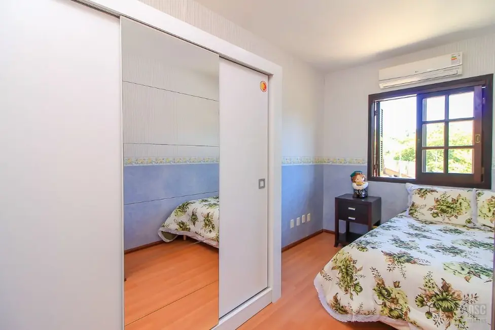 Casa com 3 quartos à venda, 198m2 em Cavalhada, Porto Alegre - RS - imagem 5 Foto 5 de Casa com 3 quartos à venda, 198m2 em Cavalhada, Porto Alegre - RS
