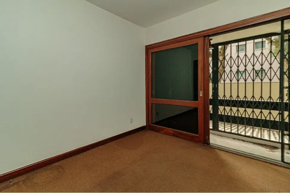 Foto 5 de Apartamento com 3 quartos à venda, 135m2 em Moinhos de Vento, Porto Alegre - RS