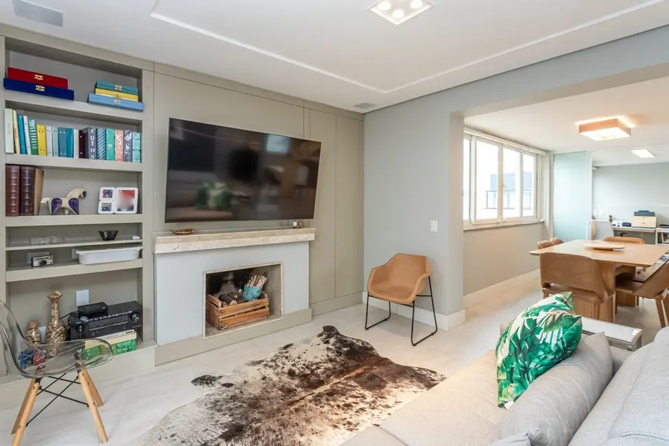 Foto 6 de Cobertura com 3 quartos à venda, 220m2 em Chácara das Pedras, Porto Alegre - RS