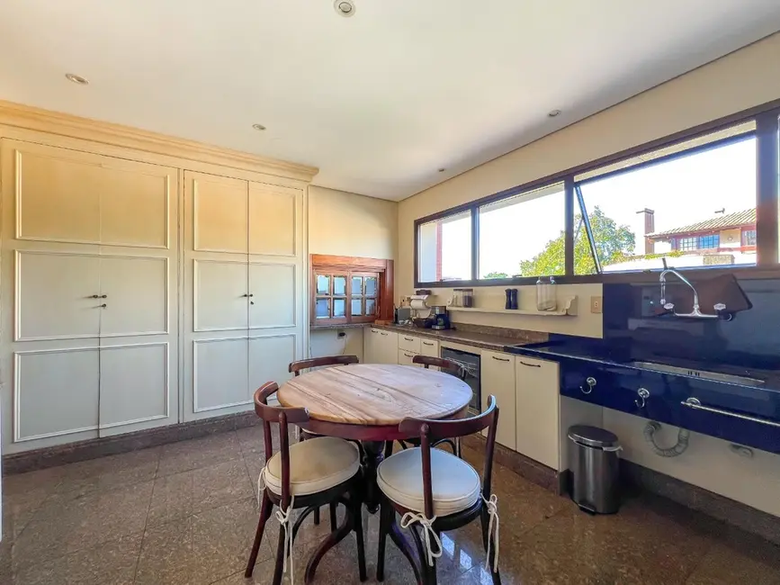 Apartamento com 3 quartos à venda, 247m2 em Boa Vista, Porto Alegre - RS - imagem 5 Foto 5 de Apartamento com 3 quartos à venda, 247m2 em Boa Vista, Porto Alegre - RS