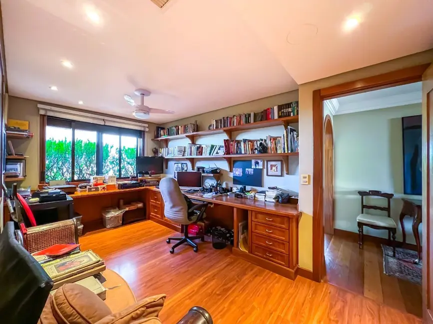Foto 2 de Apartamento com 3 quartos à venda, 247m2 em Boa Vista, Porto Alegre - RS