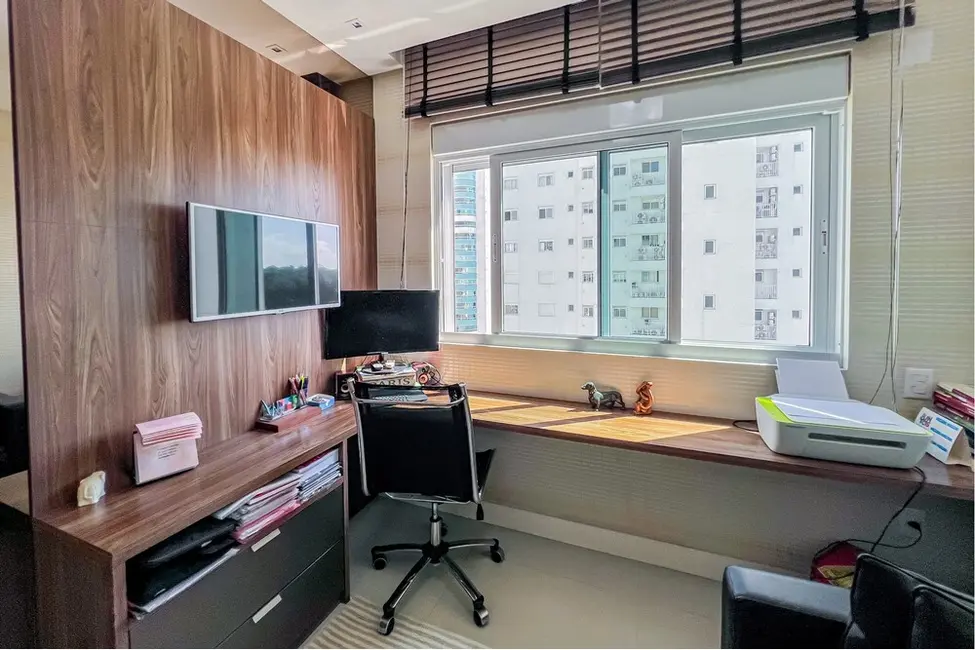 Apartamento com 4 quartos à venda, 158m2 em Pioneiros, Balneario Camboriu - SC - imagem 3 Foto 3 de Apartamento com 4 quartos à venda, 158m2 em Pioneiros, Balneario Camboriu - SC