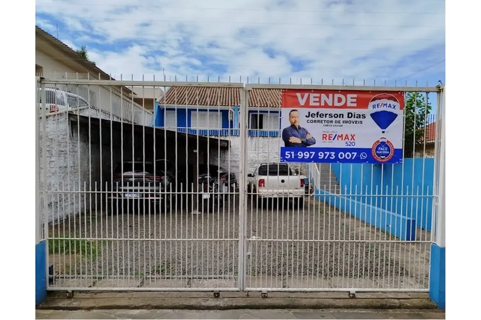 Casa com 2 quartos à venda, 100m2 em São José, Canoas - RS - imagem 3 Foto 3 de Casa com 2 quartos à venda, 100m2 em São José, Canoas - RS