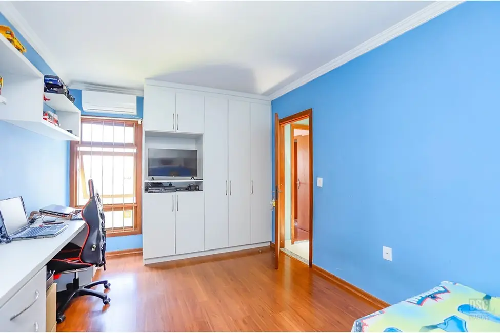 Foto 6 de Casa com 3 quartos à venda, 185m2 em Hípica, Porto Alegre - RS