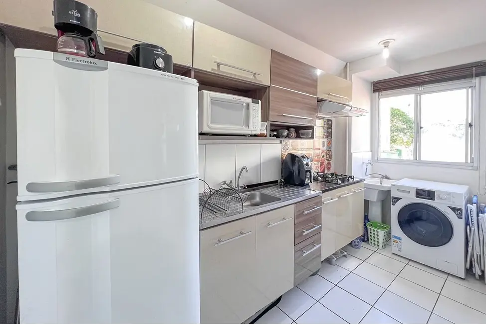 Foto 6 de Apartamento com 2 quartos à venda, 43m2 em Igara, Canoas - RS