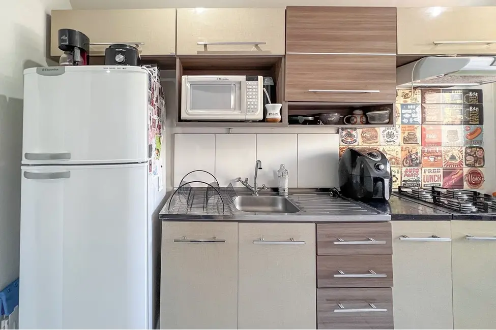 Foto 7 de Apartamento com 2 quartos à venda, 43m2 em Igara, Canoas - RS