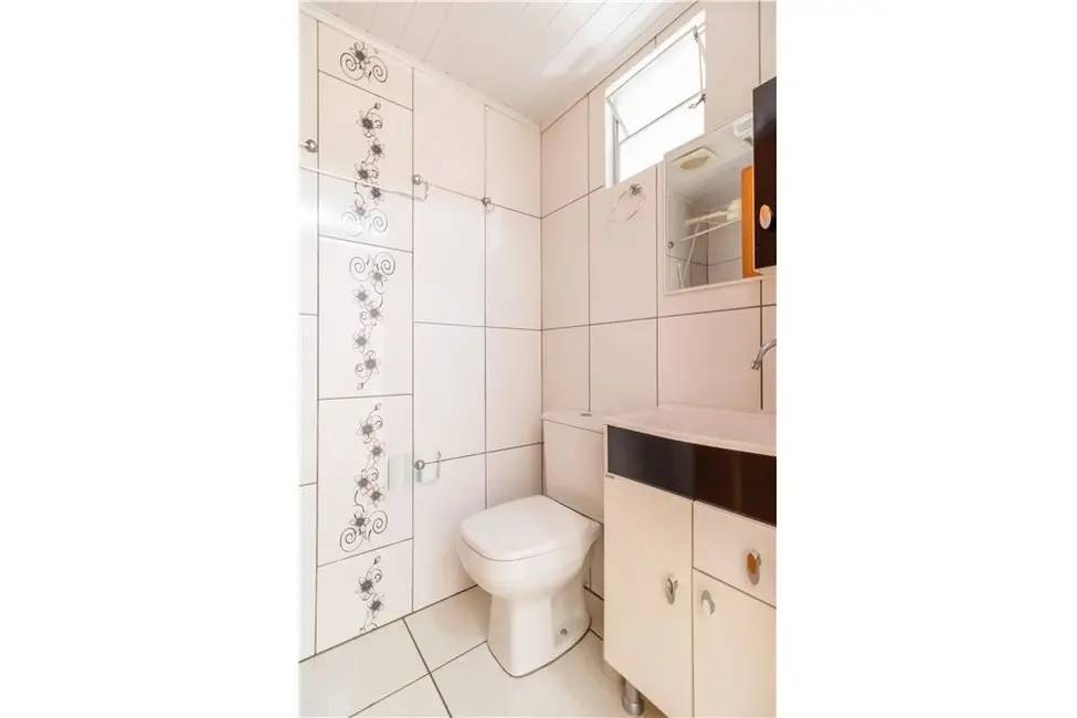 Casa com 5 quartos à venda, 150m2 em Partenon, Porto Alegre - RS - imagem 7 Foto 7 de Casa com 5 quartos à venda, 150m2 em Partenon, Porto Alegre - RS