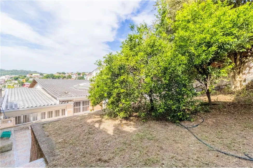 Casa com 5 quartos à venda, 150m2 em Partenon, Porto Alegre - RS - imagem 4 Foto 4 de Casa com 5 quartos à venda, 150m2 em Partenon, Porto Alegre - RS