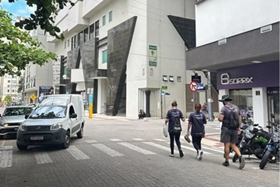 Foto 3 de Loja à venda, 83m2 em Centro, Balneario Camboriu - SC