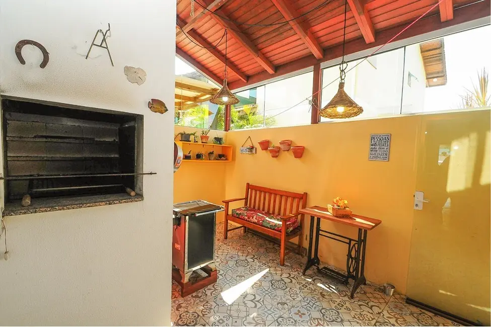 Foto 7 de Casa com 3 quartos à venda, 104m2 em São João do Rio Vermelho, Florianopolis - SC