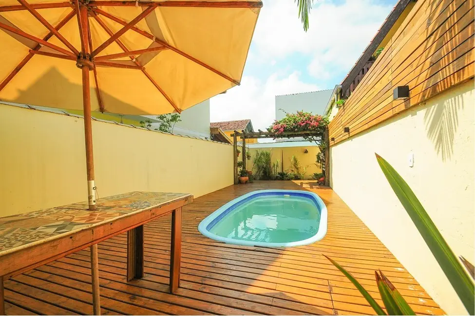 Foto 4 de Casa com 3 quartos à venda, 104m2 em São João do Rio Vermelho, Florianopolis - SC