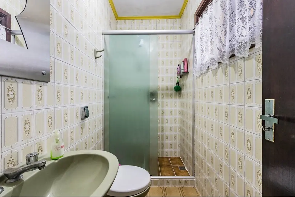 Foto 2 de Casa com 3 quartos à venda, 329m2 em Vila Ipiranga, Porto Alegre - RS