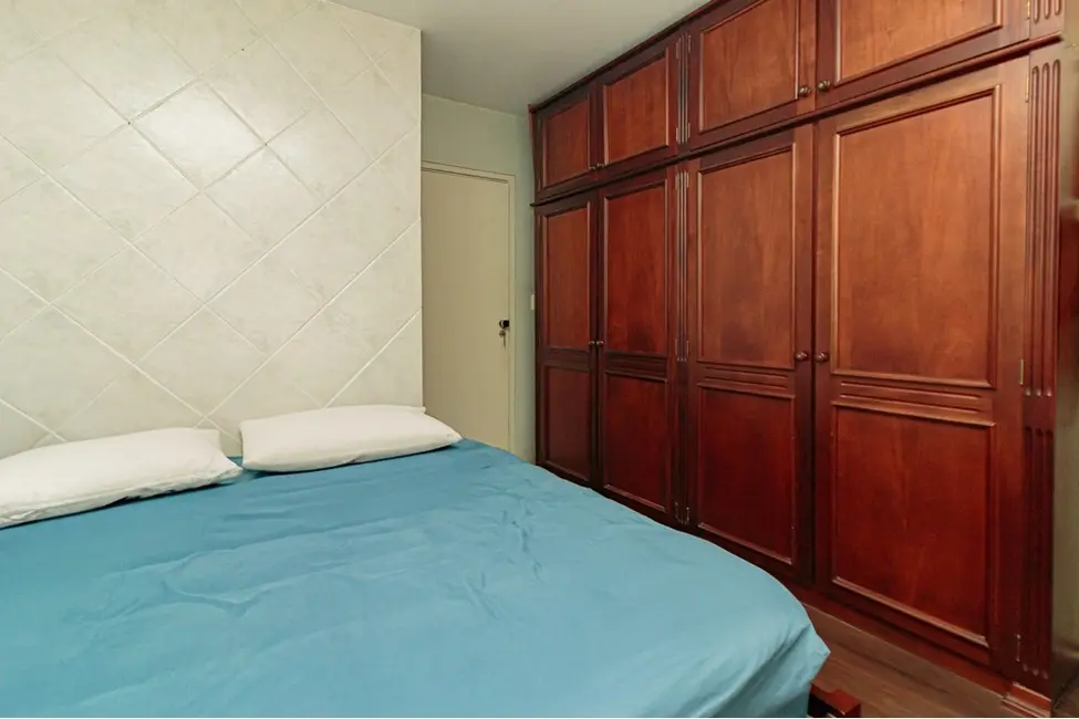 Apartamento com 2 quartos à venda, 77m2 em Santa Cecília, Porto Alegre - RS - imagem 9 Foto 9 de Apartamento com 2 quartos à venda, 77m2 em Santa Cecília, Porto Alegre - RS