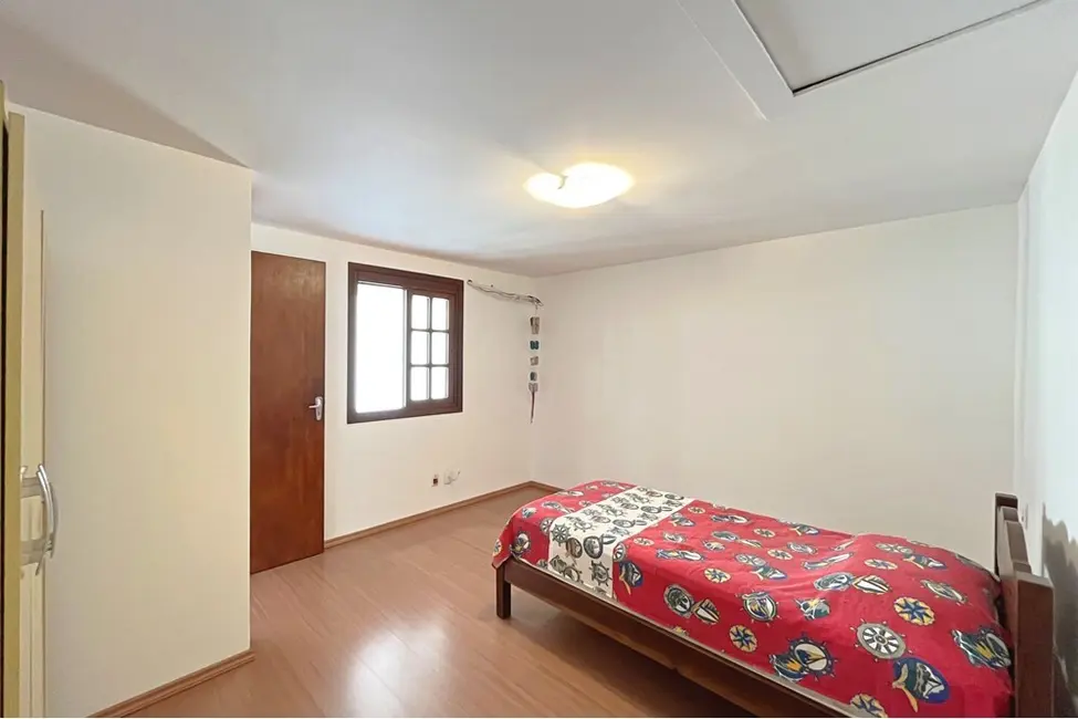 Casa com 2 quartos à venda, 128m2 em Espírito Santo, Porto Alegre - RS - imagem 9 Foto 9 de Casa com 2 quartos à venda, 128m2 em Espírito Santo, Porto Alegre - RS