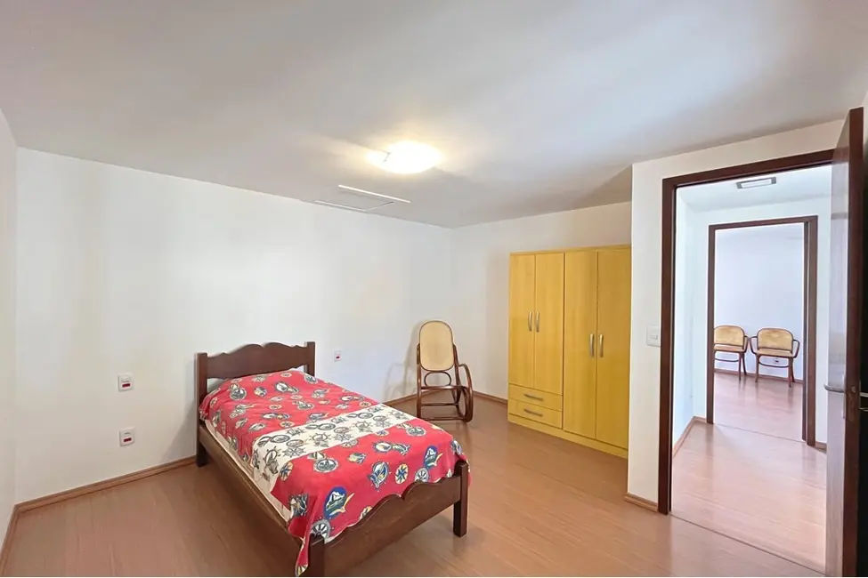 Casa com 2 quartos à venda, 128m2 em Espírito Santo, Porto Alegre - RS - imagem 8 Foto 8 de Casa com 2 quartos à venda, 128m2 em Espírito Santo, Porto Alegre - RS