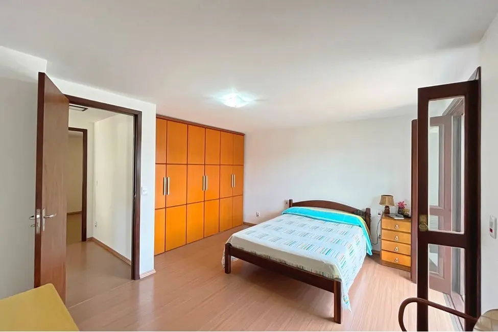 Casa com 2 quartos à venda, 128m2 em Espírito Santo, Porto Alegre - RS - imagem 5 Foto 5 de Casa com 2 quartos à venda, 128m2 em Espírito Santo, Porto Alegre - RS