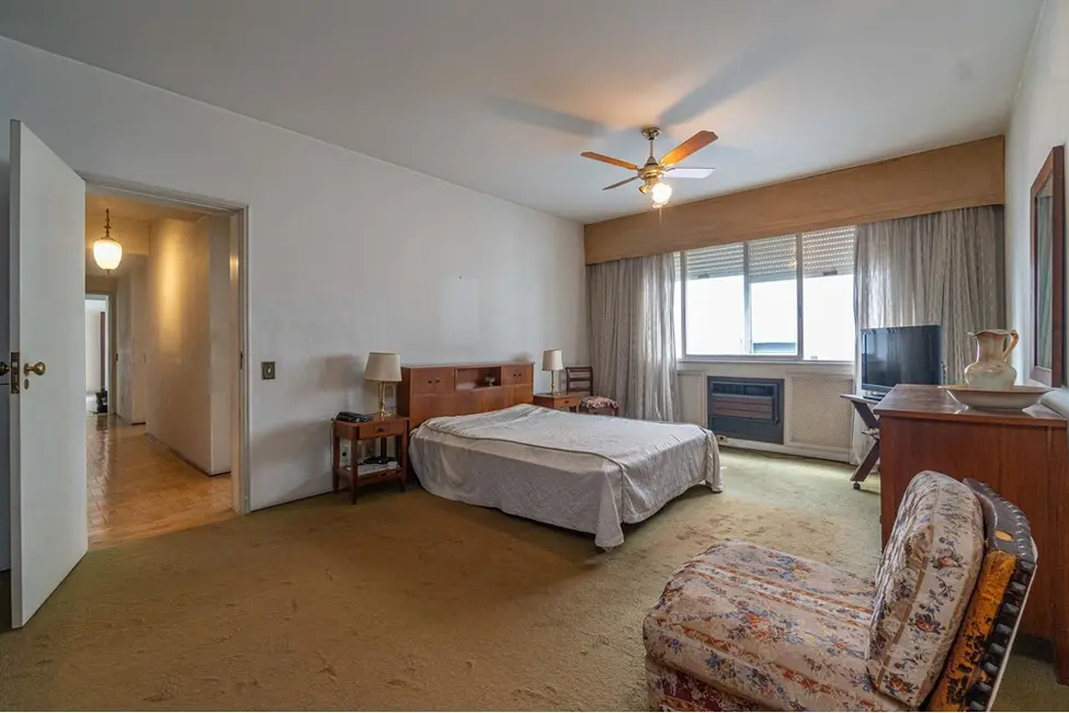 Apartamento com 4 quartos à venda, 277m2 em Auxiliadora, Porto Alegre - RS - imagem 6 Foto 6 de Apartamento com 4 quartos à venda, 277m2 em Auxiliadora, Porto Alegre - RS