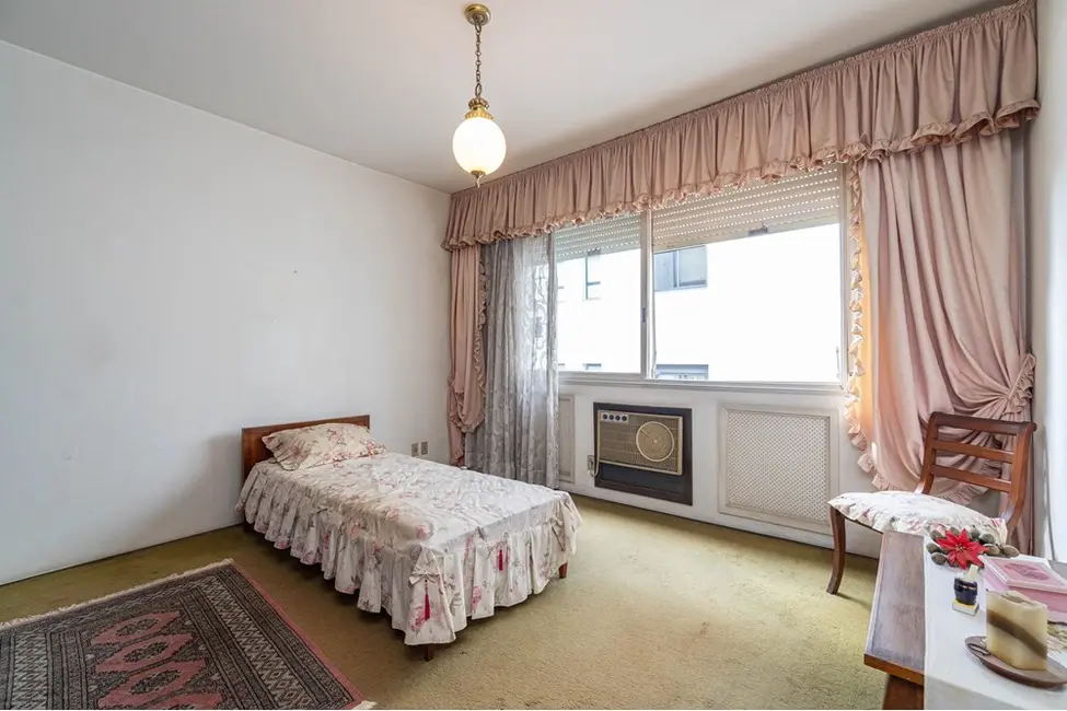 Apartamento com 4 quartos à venda, 277m2 em Auxiliadora, Porto Alegre - RS - imagem 3 Foto 3 de Apartamento com 4 quartos à venda, 277m2 em Auxiliadora, Porto Alegre - RS