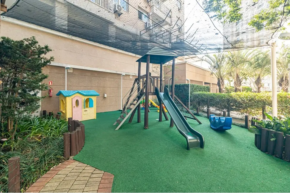 Apartamento com 2 quartos à venda, 69m2 em Passo da Areia, Porto Alegre - RS - imagem 5 Foto 5 de Apartamento com 2 quartos à venda, 69m2 em Passo da Areia, Porto Alegre - RS