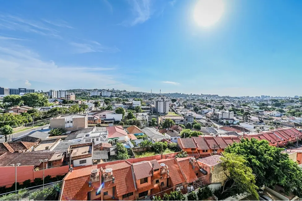 Apartamento com 2 quartos à venda, 51m2 em Glória, Porto Alegre - RS - imagem 2 Foto 2 de Apartamento com 2 quartos à venda, 51m2 em Glória, Porto Alegre - RS