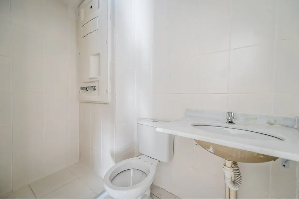 Apartamento com 2 quartos à venda, 51m2 em Glória, Porto Alegre - RS - imagem 8 Foto 8 de Apartamento com 2 quartos à venda, 51m2 em Glória, Porto Alegre - RS