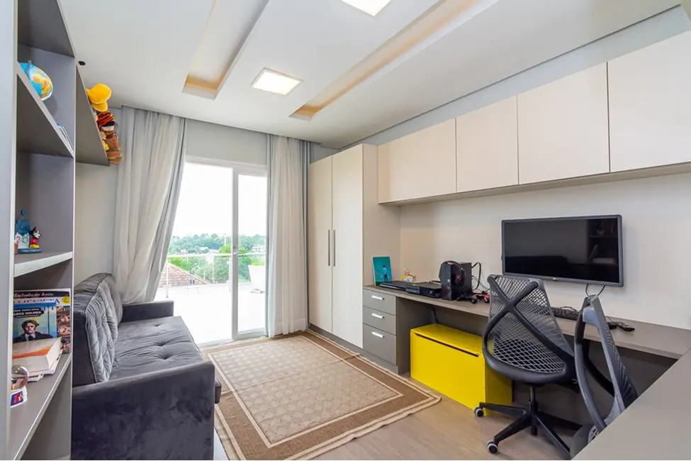 Casa de Condomínio com 4 quartos à venda, 326m2 em Nossa Senhora das Graças, Canoas - RS - imagem 7 Foto 7 de Casa de Condomínio com 4 quartos à venda, 326m2 em Nossa Senhora das Graças, Canoas - RS