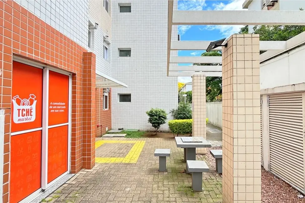 Foto 9 de Apartamento com 2 quartos à venda, 64m2 em Cristal, Porto Alegre - RS