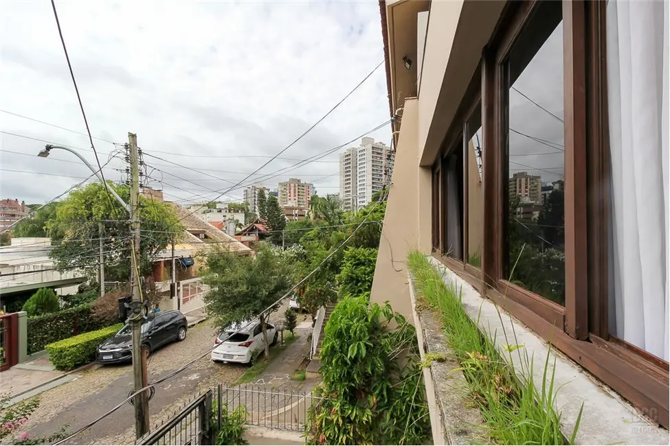 Casa com 3 quartos à venda, 252m2 em Boa Vista, Porto Alegre - RS - imagem 4 Foto 4 de Casa com 3 quartos à venda, 252m2 em Boa Vista, Porto Alegre - RS