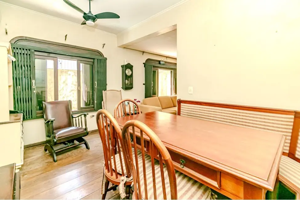 Foto 7 de Casa com 3 quartos à venda, 299m2 em Passo da Areia, Porto Alegre - RS