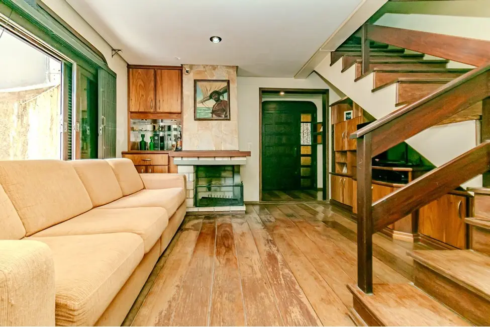 Foto 3 de Casa com 3 quartos à venda, 299m2 em Passo da Areia, Porto Alegre - RS