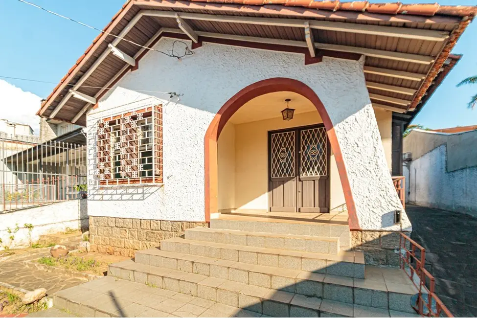 Casa com 2 quartos à venda, 144m2 em Chácara das Pedras, Porto Alegre - RS - imagem 3 Foto 3 de Casa com 2 quartos à venda, 144m2 em Chácara das Pedras, Porto Alegre - RS