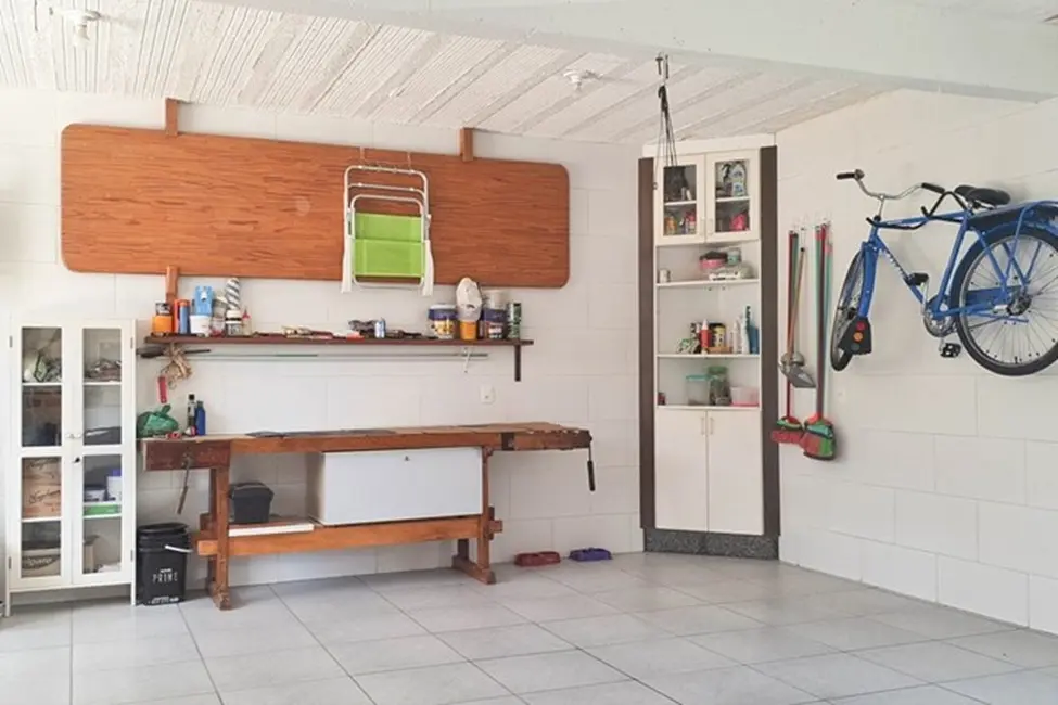 Casa com 4 quartos à venda, 360m2 em Beira Rio, Biguacu - SC - imagem 8 Foto 8 de Casa com 4 quartos à venda, 360m2 em Beira Rio, Biguacu - SC