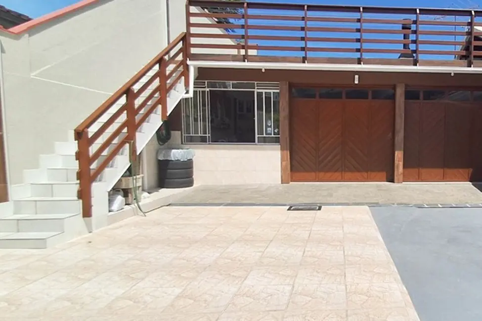 Casa com 4 quartos à venda, 360m2 em Beira Rio, Biguacu - SC - imagem 5 Foto 5 de Casa com 4 quartos à venda, 360m2 em Beira Rio, Biguacu - SC