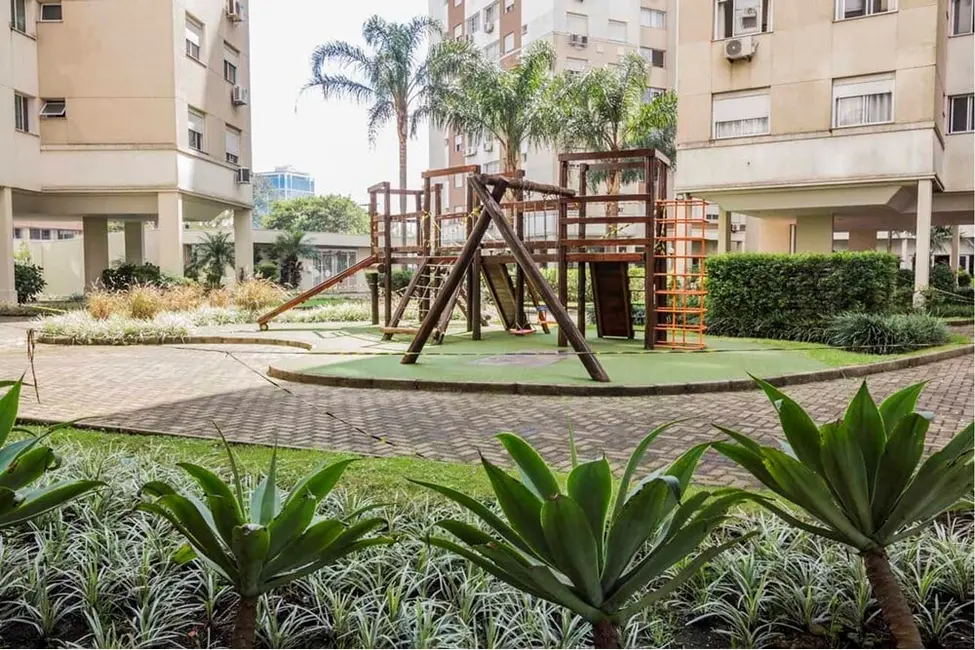 Apartamento com 3 quartos à venda, 69m2 em Vila Ipiranga, Porto Alegre - RS - imagem 9 Foto 9 de Apartamento com 3 quartos à venda, 69m2 em Vila Ipiranga, Porto Alegre - RS