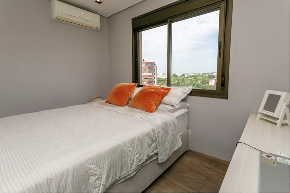 Foto 8 de Apartamento com 3 quartos à venda, 137m2 em Porto Alegre - RS