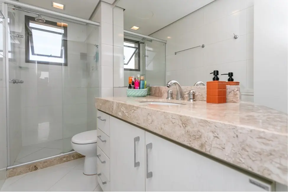 Foto 3 de Apartamento com 3 quartos à venda, 137m2 em Porto Alegre - RS