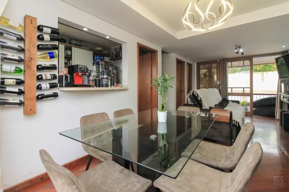Foto 2 de Casa com 3 quartos à venda, 183m2 em Ipanema, Porto Alegre - RS