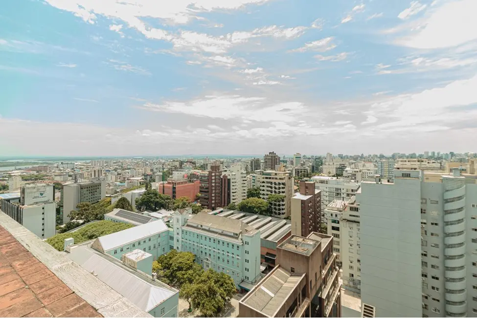 Apartamento com 3 quartos à venda, 147m2 em Moinhos de Vento, Porto Alegre - RS - imagem 9 Foto 9 de Apartamento com 3 quartos à venda, 147m2 em Moinhos de Vento, Porto Alegre - RS