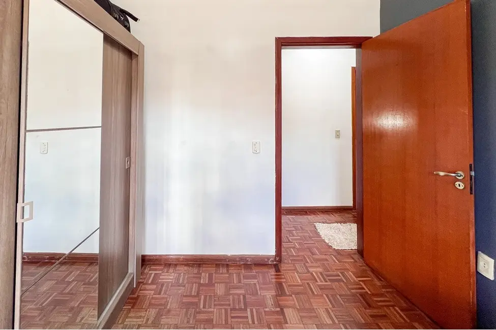 Casa com 3 quartos à venda, 114m2 em Nossa Senhora das Graças, Canoas - RS - imagem 3 Foto 3 de Casa com 3 quartos à venda, 114m2 em Nossa Senhora das Graças, Canoas - RS