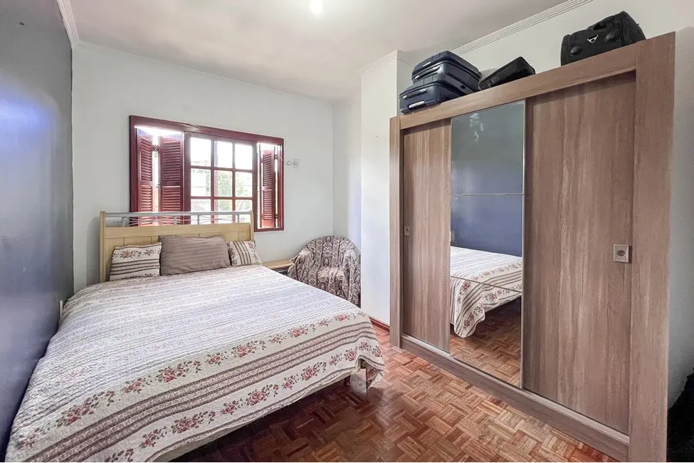 Casa com 3 quartos à venda, 114m2 em Nossa Senhora das Graças, Canoas - RS - imagem 7 Foto 7 de Casa com 3 quartos à venda, 114m2 em Nossa Senhora das Graças, Canoas - RS