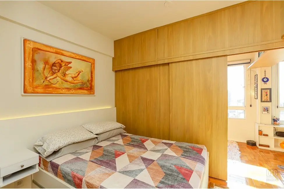 Apartamento com 1 quarto à venda, 56m2 em Centro Histórico, Porto Alegre - RS - imagem 8 Foto 8 de Apartamento com 1 quarto à venda, 56m2 em Centro Histórico, Porto Alegre - RS