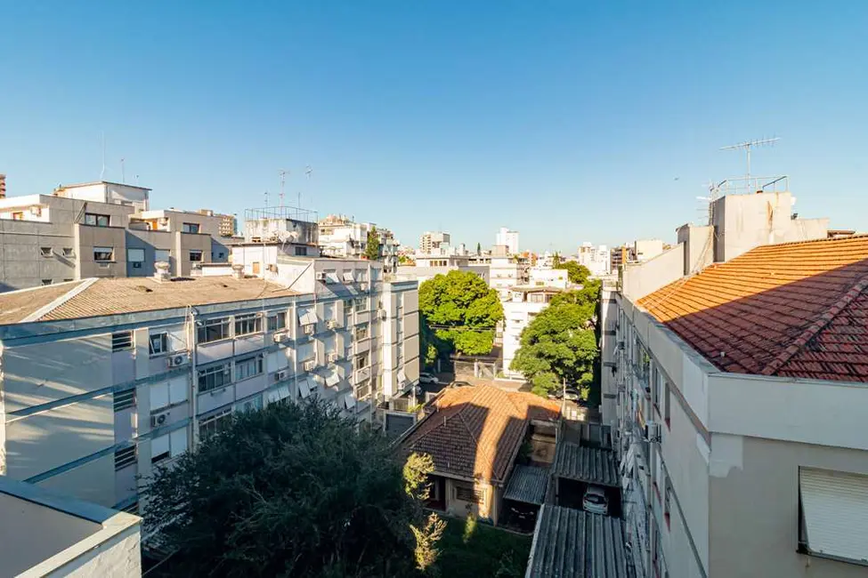 Foto 6 de Apartamento com 2 quartos à venda, 71m2 em São João, Porto Alegre - RS