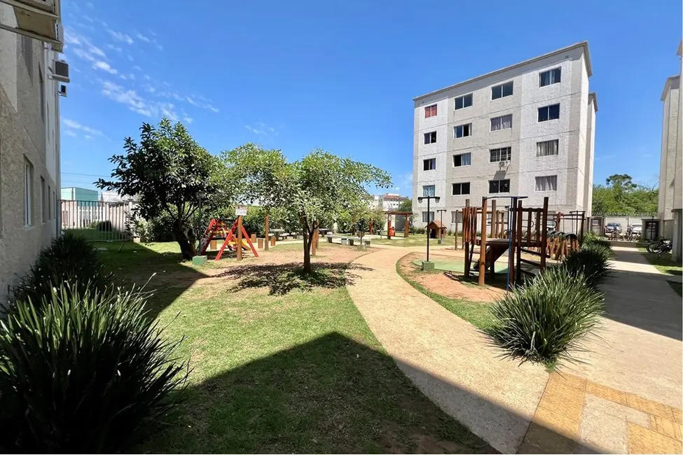 Foto 1 de Apartamento com 2 quartos à venda, 42m2 em Olaria, Canoas - RS