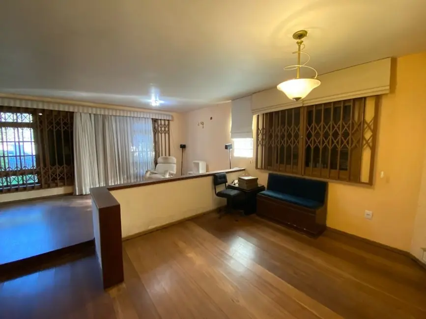 Foto 2 de Casa com 4 quartos à venda, 315m2 em Tristeza, Porto Alegre - RS