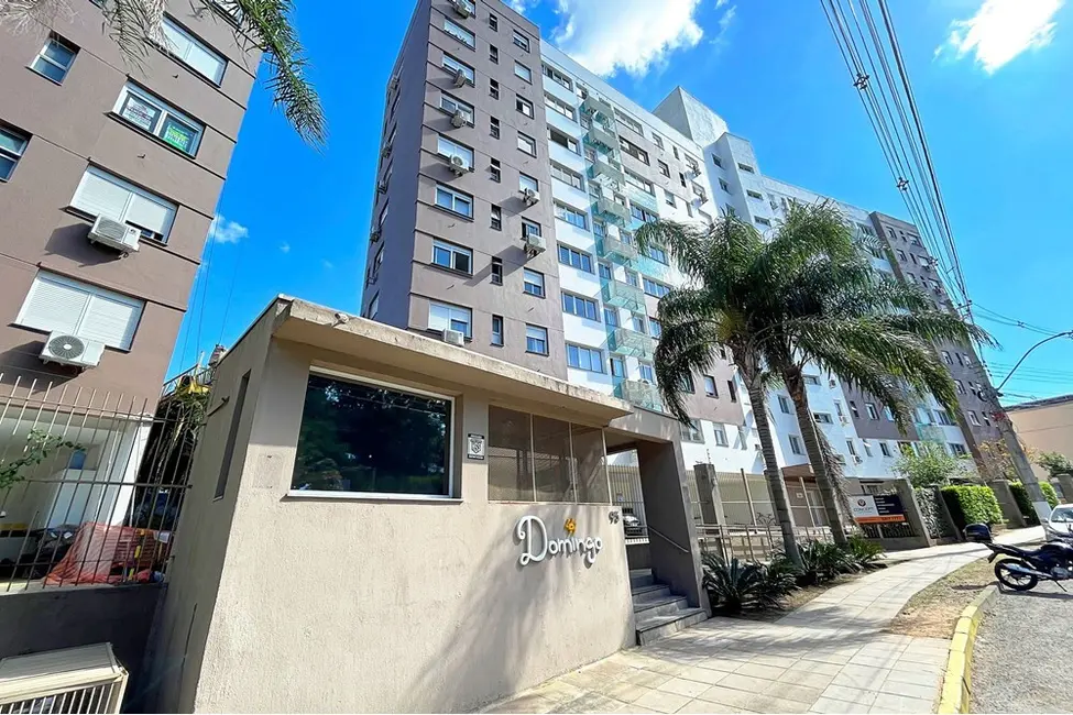 Foto 1 de Apartamento com 2 quartos à venda, 50m2 em Azenha, Porto Alegre - RS
