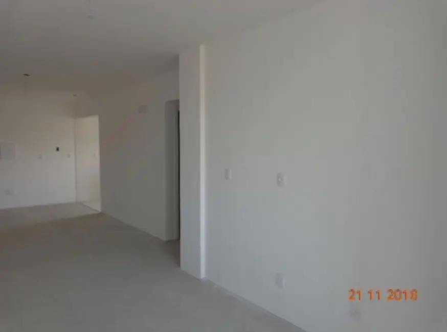 Apartamento com 2 quartos à venda, 80m2 em Teresópolis, Porto Alegre - RS - imagem 5 Foto 5 de Apartamento com 2 quartos à venda, 80m2 em Teresópolis, Porto Alegre - RS