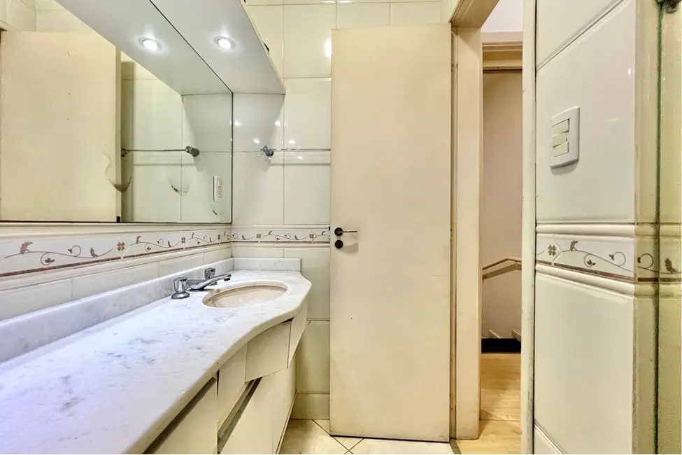 Casa com 3 quartos à venda, 130m2 em Marechal Rondon, Canoas - RS - imagem 4 Foto 4 de Casa com 3 quartos à venda, 130m2 em Marechal Rondon, Canoas - RS