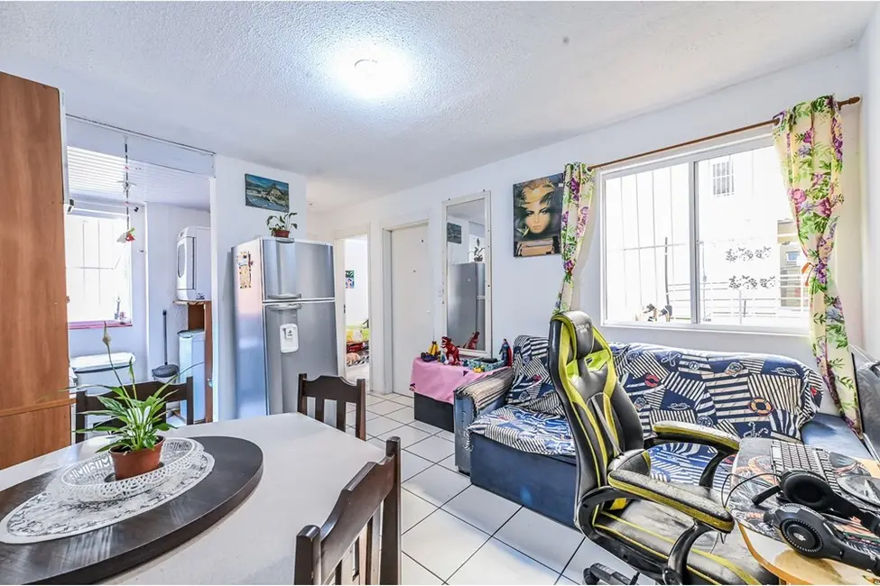 Foto 1 de Apartamento com 2 quartos à venda, 42m2 em Coronel Aparício Borges, Porto Alegre - RS