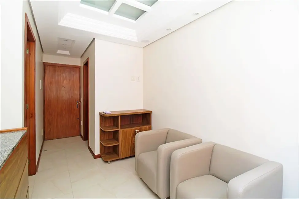 Foto 4 de Sala Comercial à venda, 35m2 em Rio Branco, Porto Alegre - RS